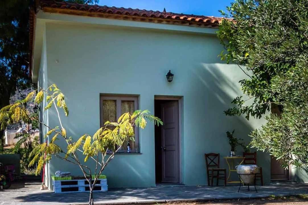 Arsinoe - Cosy Guesthouse- Méthana 외부 사진